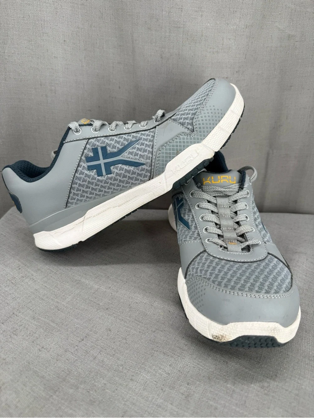 Kuru Quantum 2.0 mens Size 8.5 Medium Gray Athletic Running Shoes Sneakers
